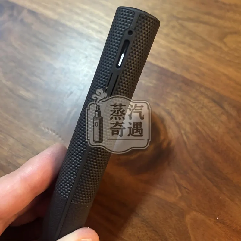 IQOS ILUMA ONE雙拼色TPU保護套 黑色款實拍特寫