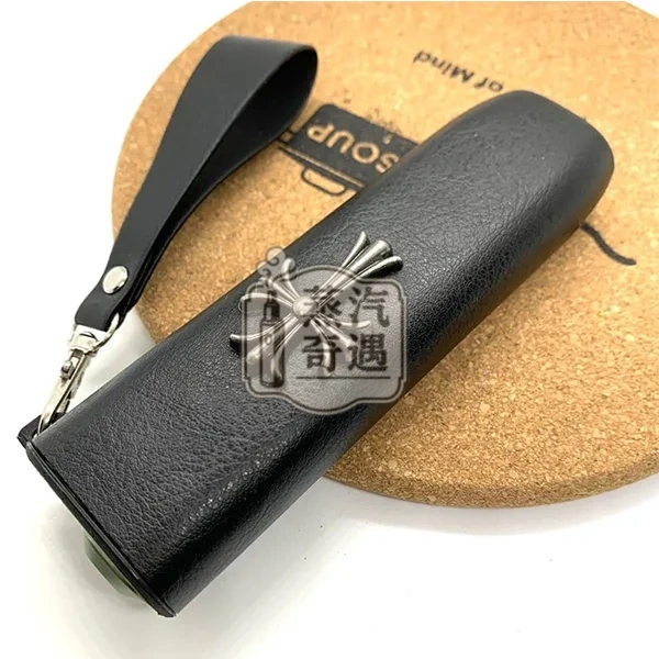 【黑色/紅色/黃色/藍色】IQOS ILUMA ONE保護套防摔皮革 哥德風十字造型金屬感設計 適用4.0 / 6 / 7 代一體機|真皮質感|附掛繩