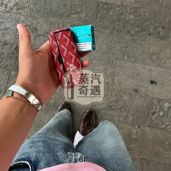 【黑色/紅色/綠色/白色】IQOS ILUMA PRIME專用PU皮革+TPU保護殼附側蓋 箭頭紋防摔防刮 IQOS保護套現貨